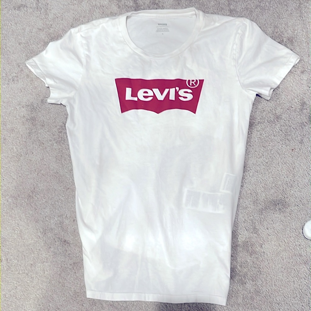 LEVI’S genuine Levi’s T-shirt Size Medium